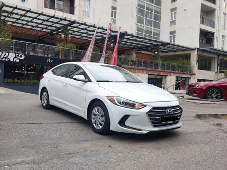 Hyundai Elantra 2016
