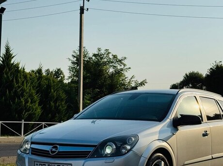 Opel Astra 2008
