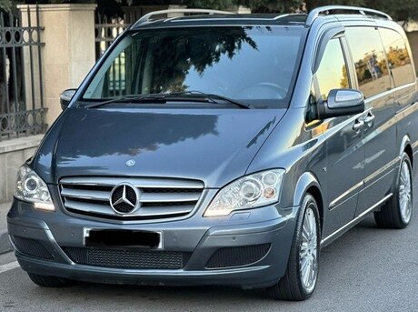 Mercedes Viano 2013