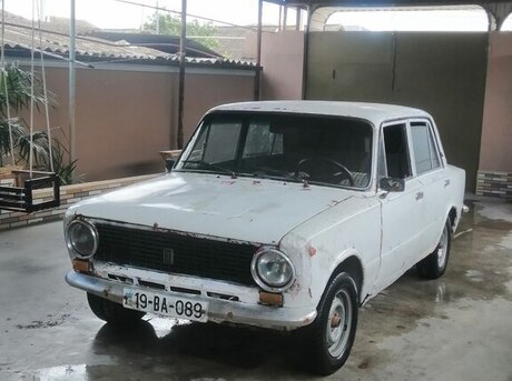LADA (VAZ) 21011 1981