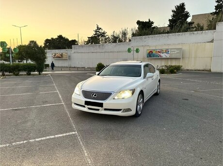 Lexus LS 460