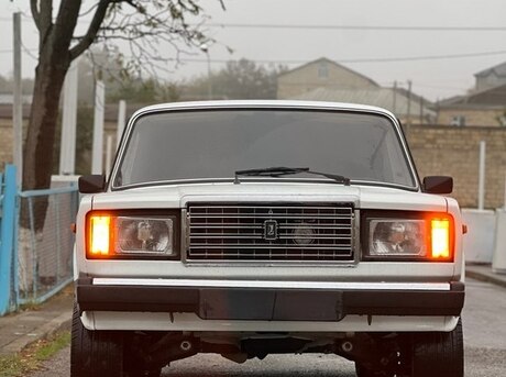 LADA (VAZ) 2107 2011