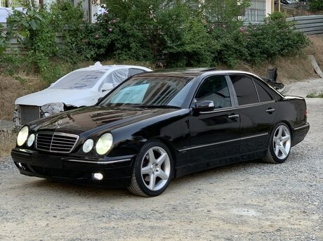 Mercedes E 280 2001