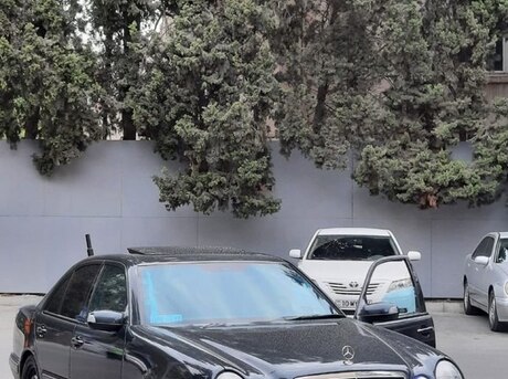 Mercedes E 240 1999