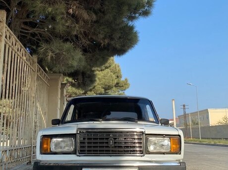 LADA (VAZ) 2107
