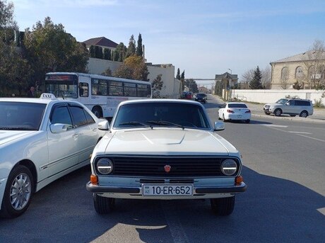 GAZ 24 1989