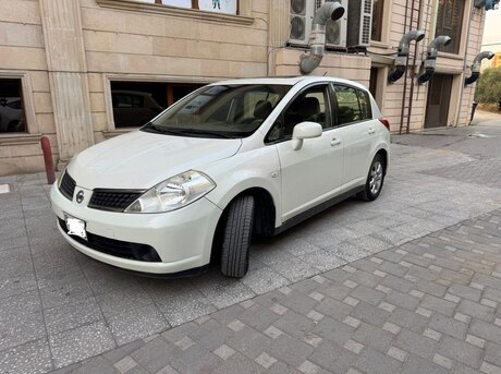 Nissan Tiida 2008