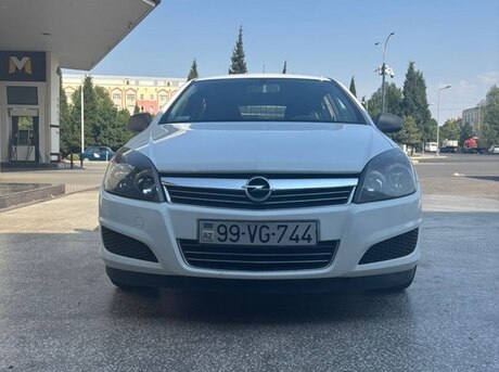 Opel Astra 2010