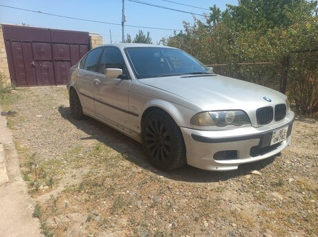BMW 320 2000
