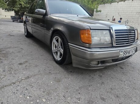 Mercedes E 230 1988