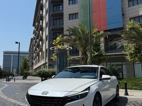 Hyundai Elantra 2021
