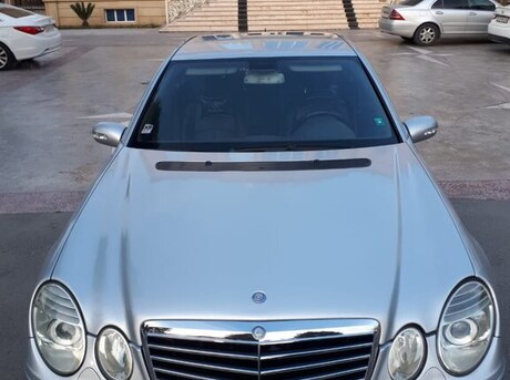 Mercedes E 220 2003