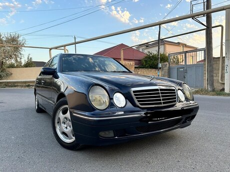 Mercedes E 220 d 2000