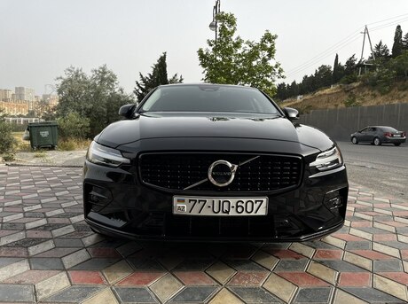 Volvo S60 2024