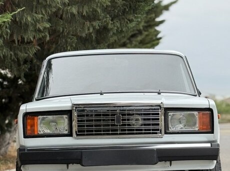 LADA (VAZ) 2107