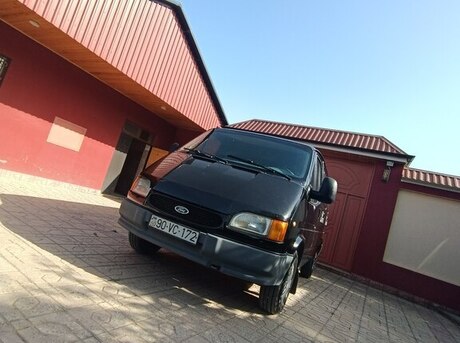 Ford Transit 2000