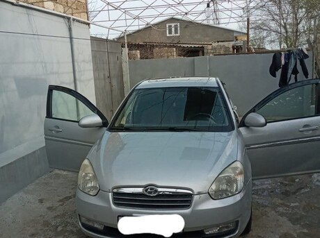 Hyundai Accent 2009