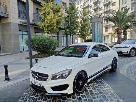 Mercedes CLA 250 2015