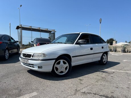 Opel Astra 1998