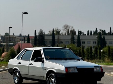 LADA (VAZ) 21099 2004
