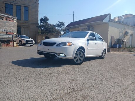 Daewoo Gentra 2014