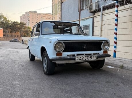 LADA (VAZ) 21011 1984