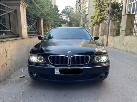 BMW 730