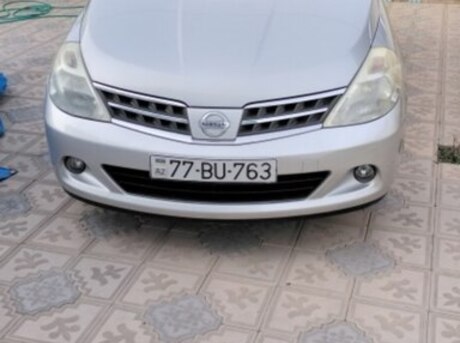 Nissan Tiida 2012