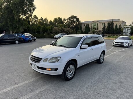 Mitsubishi Airtrek 2001