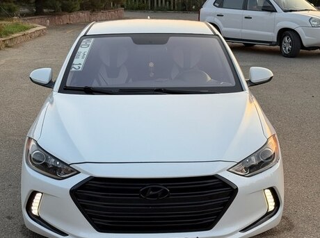 Hyundai Elantra 2016