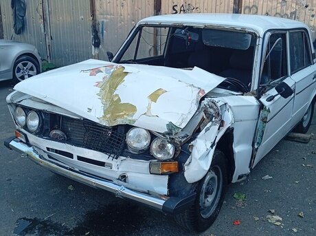 LADA (VAZ) 2106 1985