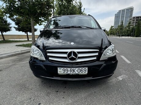 Mercedes Viano 2011