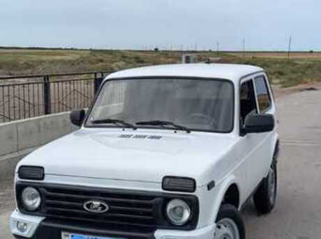 LADA (VAZ) Niva 2009