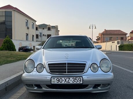 Mercedes E 240 1999