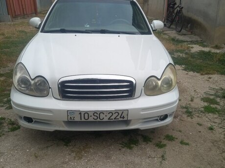Hyundai Elantra 2002
