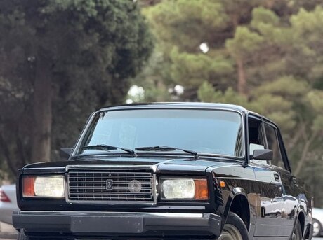 LADA (VAZ) 2107 2010