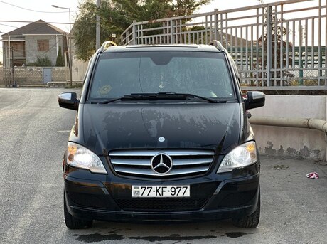 Mercedes Viano 2012