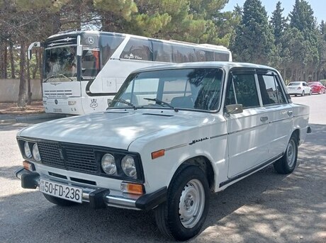 LADA (VAZ) 2106 1990
