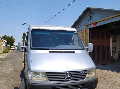 Mercedes Sprinter 212 1997