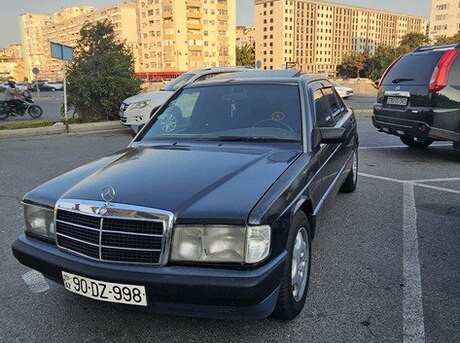 Mercedes 190