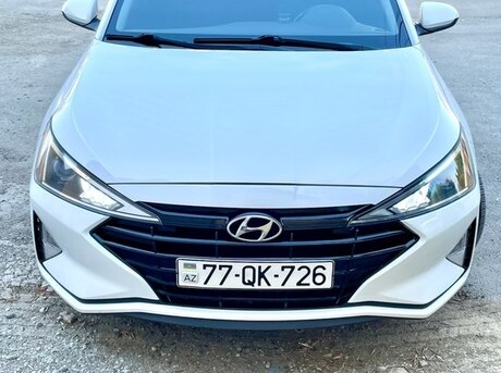 Hyundai Elantra 2019