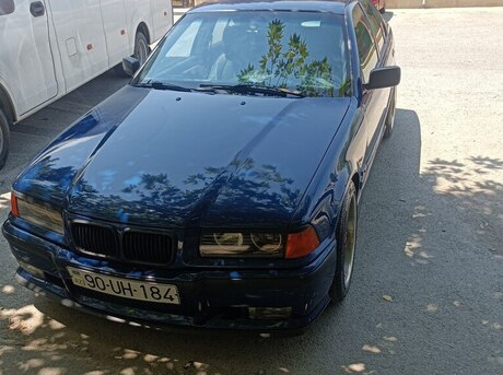 BMW 323 1996