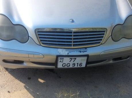 Mercedes C 240