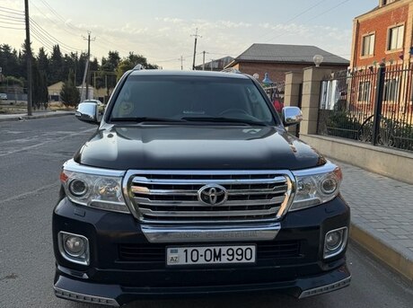 Toyota Land Cruiser 2011