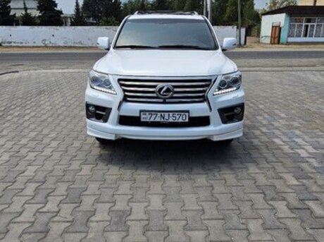 Lexus LX 570 2013