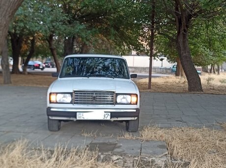 LADA (VAZ) 2107 2004