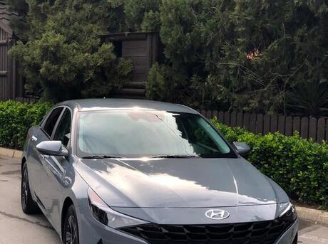 Hyundai Elantra 2021