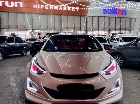 Hyundai Elantra 2012