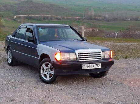 Mercedes 190 1990