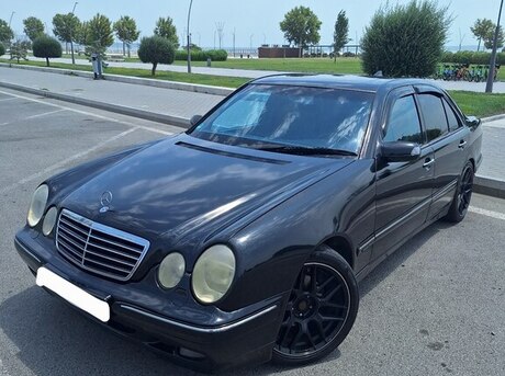 Mercedes E 240 2000